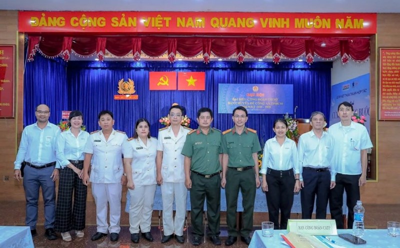 The grassroots trade union of the Dyke Specialist Committee and the Trade Union of the PH10 Department, Ho Chi Minh City Police has just organized the 2025 - 2030 General Trade Union Congress. Photo: Quang Huy