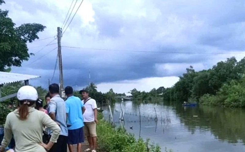 The scene of the drowning incident in Khanh Hung commune, Ca Mau, which killed A. Photo: Provided by readers