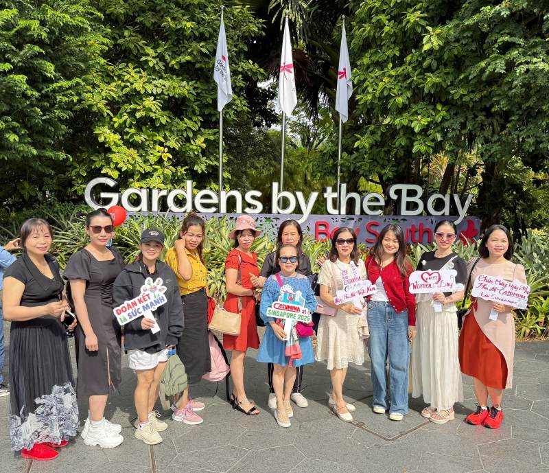 Chuyen tham quan, hoc hoi tai nuoc ngoai la phan thuong xung dang cho no luc khong ngung nghi cua nguoi lao dong tai cac don vi truc thuoc CASUMINA. Anh: Duc Long