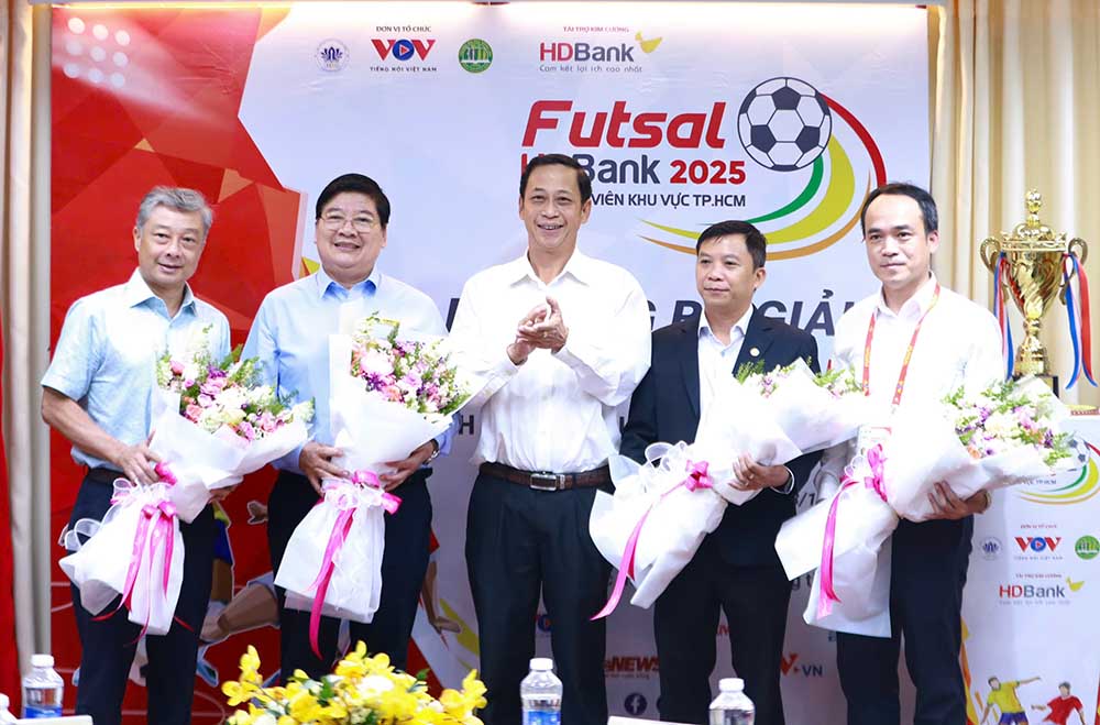 Announcement of the HDBank Ho Chi Minh City Student Futsal Tournament 2025. Photo: Thanh Vu
