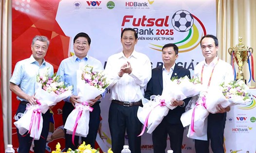 Công bố giải futsal HDBank sinh viên TPHCM năm 2025. Ảnh: Thanh Vũ