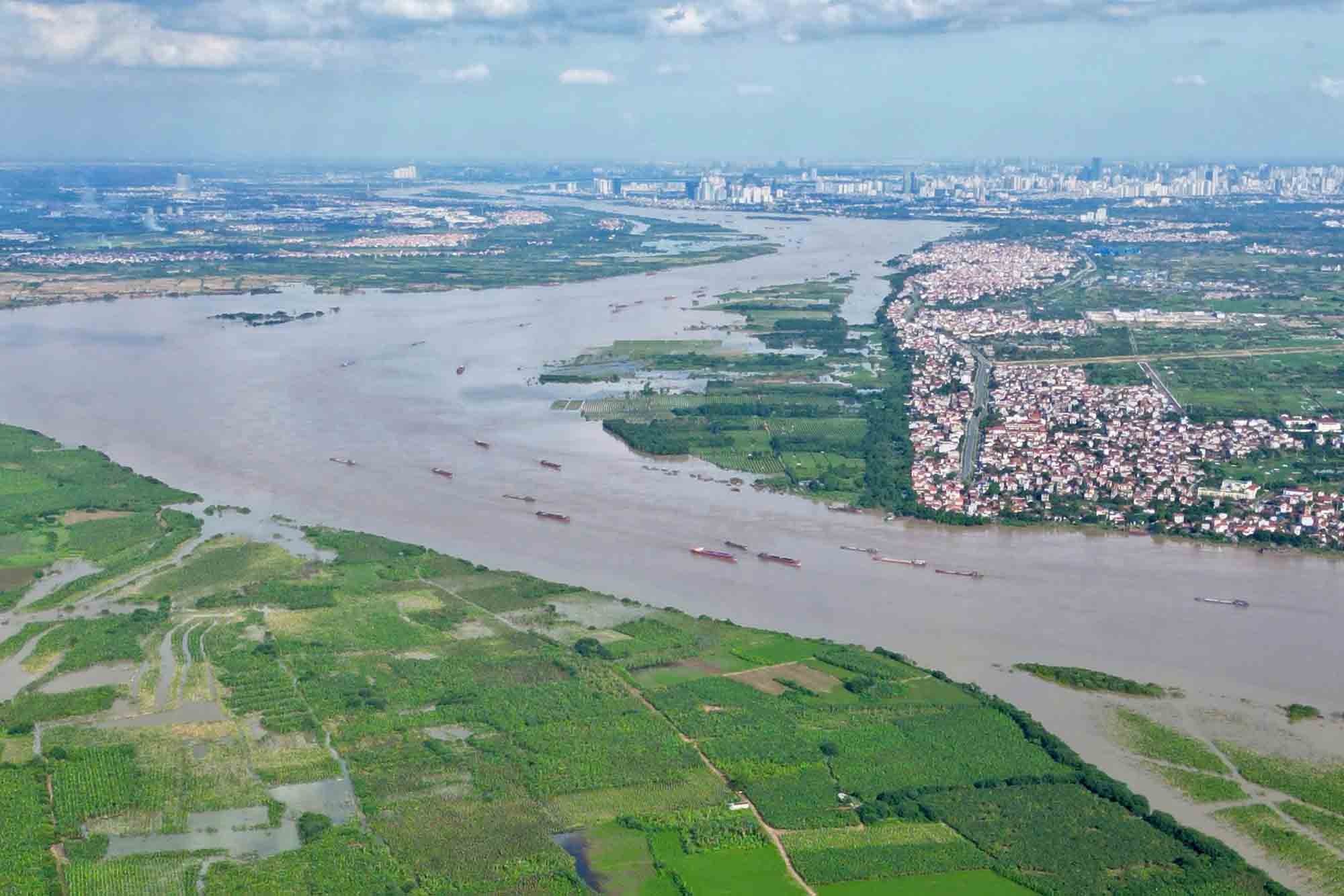 하노이는 Co Do 코뮌과 Thuong Cat 구의 3개 모래 광산에서 광물 채굴권을 경매하지 않습니다. 사진: Song Huu