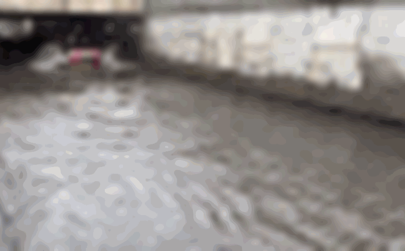 Heavy rain, underpass in front of the new Mien Dong bus station turns into a river