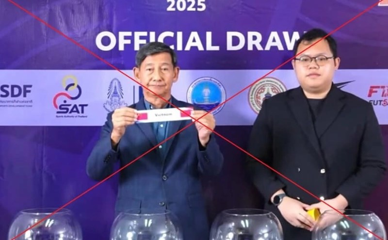 Phản ứng của CĐV Thái Lan khi chủ nhà dùng sai Quốc kì Việt Nam 1 THỂ THAO - Tin tức thể thao Việt Nam - Thể thao Thế giới | LAODONG.VN