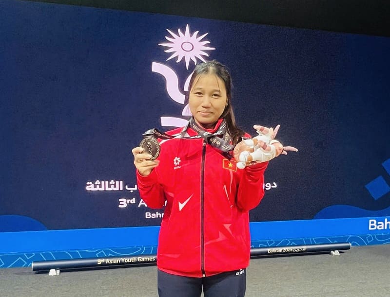 Striker Y Lien won another medal for Vietnam at the 2025 Asian Youth Sports Festival. Photo: Van Thang