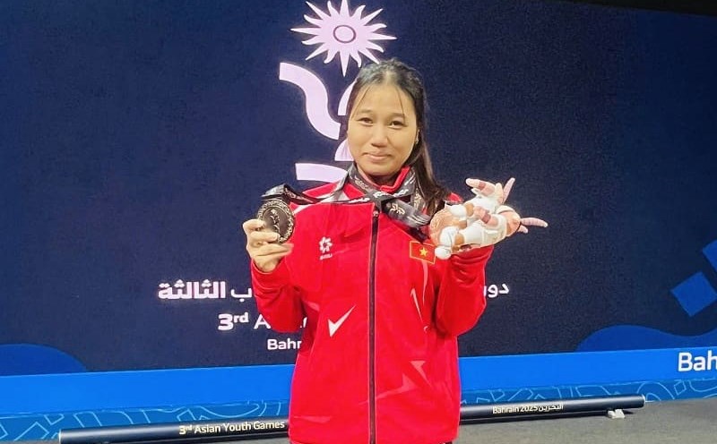 Striker Y Lien won another medal for Vietnam at the 2025 Asian Youth Sports Festival. Photo: Van Thang