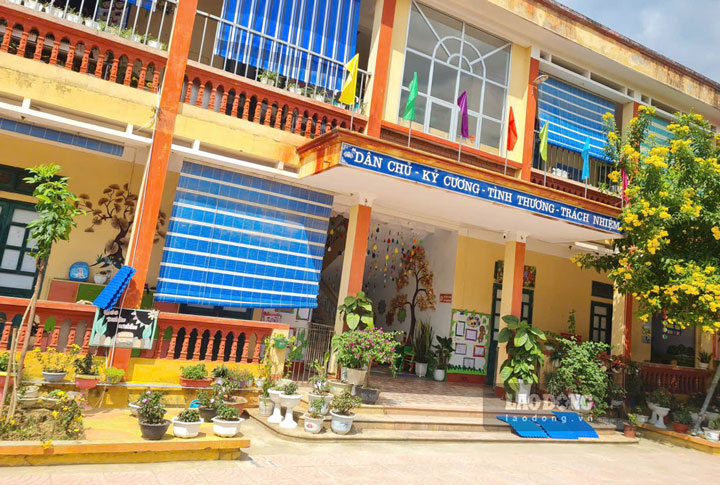 Truong Mam non An Binh (xa Dong Cuong, tinh Lao Cai) co 20 giao vien va 250 hoc sinh. Anh: PV 