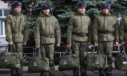 Duma Quốc gia Nga thông qua luật mới cho phép tiến hành các thủ tục gọi nhập ngũ quanh năm. Ảnh: TASS