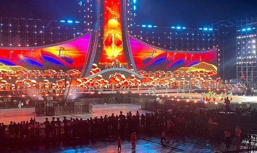 Tổng duyệt chương trình “Hạ Long Concert 2025 – Hào khí di sản, Bừng sáng tương lai”. Ảnh: Đoàn Hưng