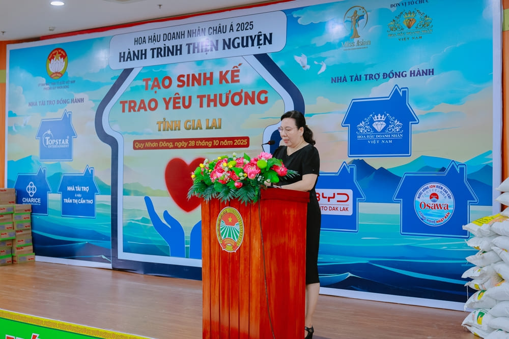 Ba Pham Thi Thanh Tung – Chu tich UBMTTQ Viet Nam phuong Quy Nhon Dong (Gia Lai) phat bieu tai 