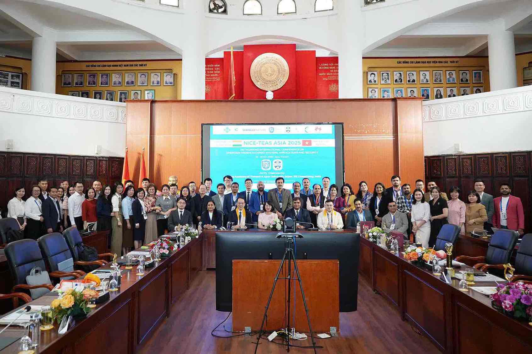 The NICE-TEAS ASIAN 2025 International Conference took place at the Banking Academy. Photo: Song Anh