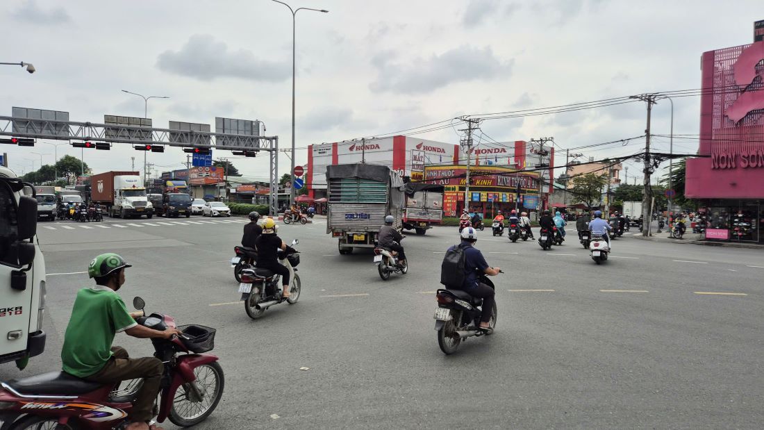 Nut giao Quoc lo 22 - Nguyen Anh Thu, mot trong 7 nut giao se duoc xay cau vuot. Anh: Nguyen Chan