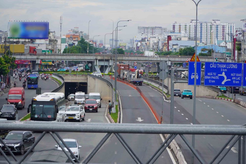 doan tu nut giao An Suong