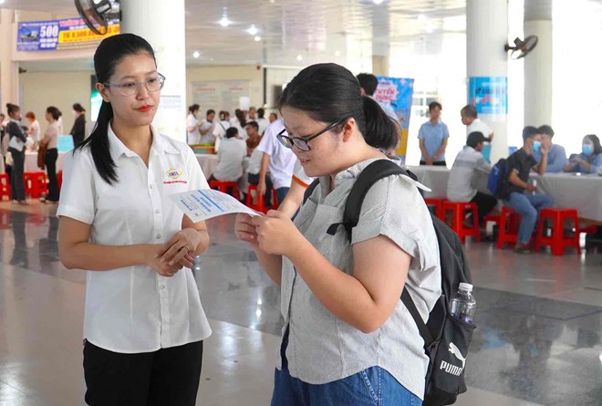 Doanh nghiep tuyen dung lao dong tai san giao dich viec lam tinh Dong Nai nam 2025. Anh: HAC