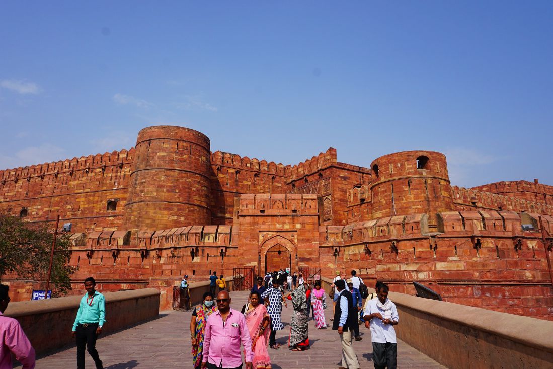 Dang ve kien co vung chai cua phao dai Agra. Anh: Minh Pham