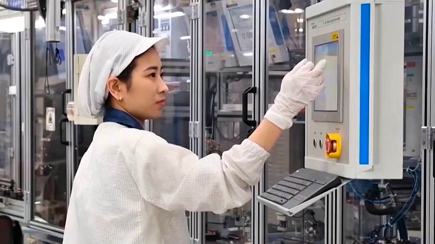 Expanding AI development space, creating resources for Vietnamese enterprises to only need one person