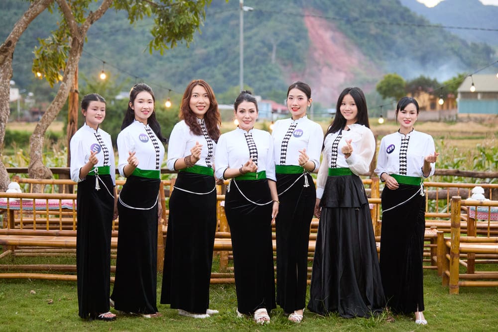 Thi sinh Hoa hau Du lich Dan toc Viet Nam 2025