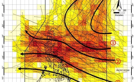 Đường đi của bão, áp thấp tháng 10 gần Philippines, với khả năng vào Biển Đông cao. Ảnh: PAGASA