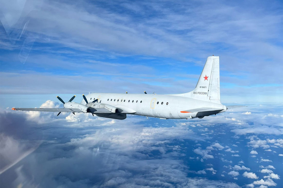 May bay IL-20 cua Nga bay tren vung troi bien Baltic ngay 29.10. Anh: Bo Tu lenh Tac chien Luc luong Vu trang Ba Lan