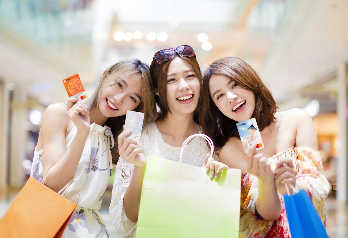 The tin dung SHB dang mang toi nhieu uu dai cho khach hang. Anh: SHB