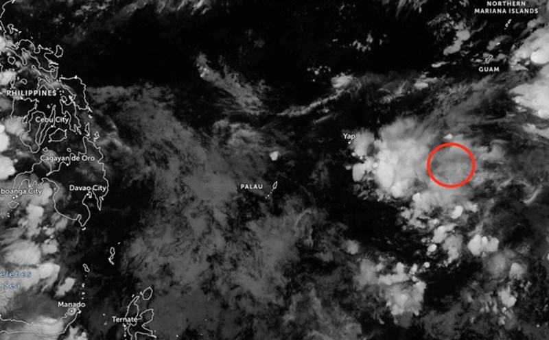 Updated location of the newly formed low pressure over the waters near Guam. Photo: JMA