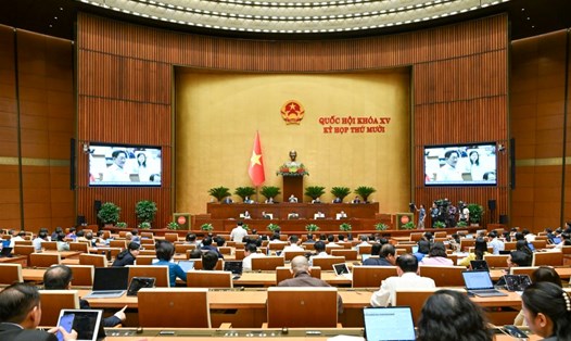 Phiên thảo luận ngày 29.10 của Quốc hội về kế hoạch phát triển kinh tế - xã hội. Ảnh: Phạm Đông