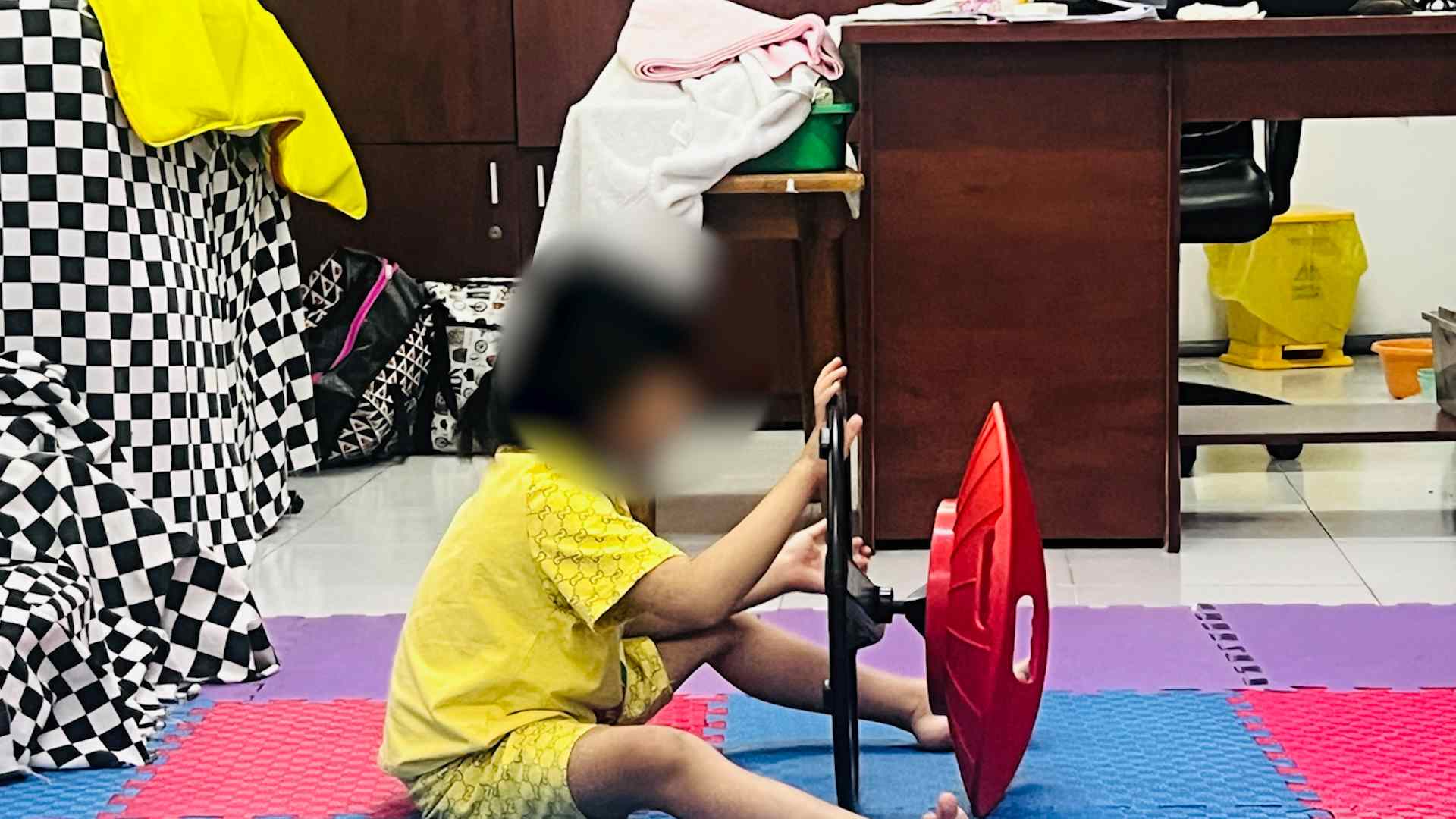 Tre co dau hieu tu ky can duoc can thiep som truoc 3 tuoi, co co hoi duoc phuc hoi nhanh hon. Anh: Nguyen Ly