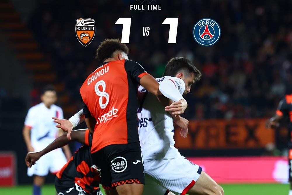 PSG (in white) missed the opportunity to increase the gap with the chasing teams in Ligue 1. Photo: PSG