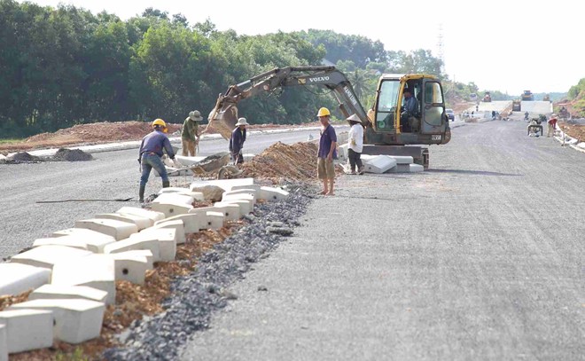 5 năm thi công, tiến độ đường Hùng Vương vẫn bỏ ngỏ