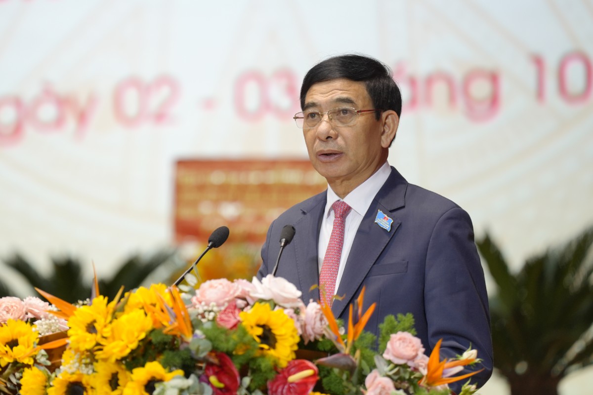 Dai tuong Phan Van Giang - Uy vien Bo Chinh tri, Pho Bi thu Quan uy Trung uong, Bo Truong Bo Quoc phong phat bieu chi dao Dai hoi. Anh: BTC