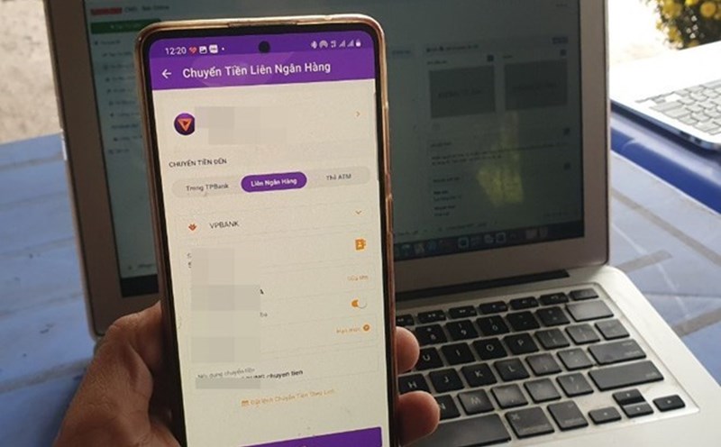 Cleaning accounts, biometric authentication and VNeID helps reduce more than 50% of customers who are scammed. Photo: Quang Viet