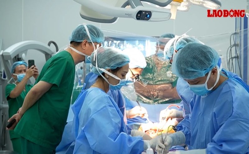 The patient was successfully transplanted by the doctor. Photo: BVCC