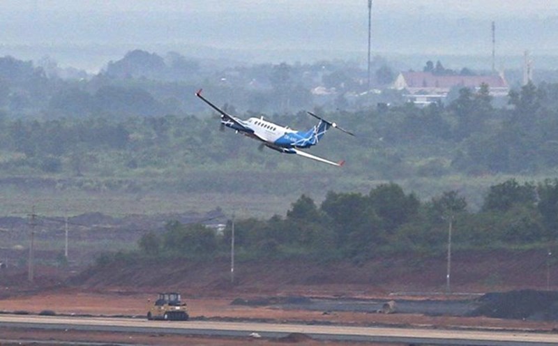 Long Thanh airport (Long Thanh commune) has officially welcomed the first standard flight. Photo: HAC
