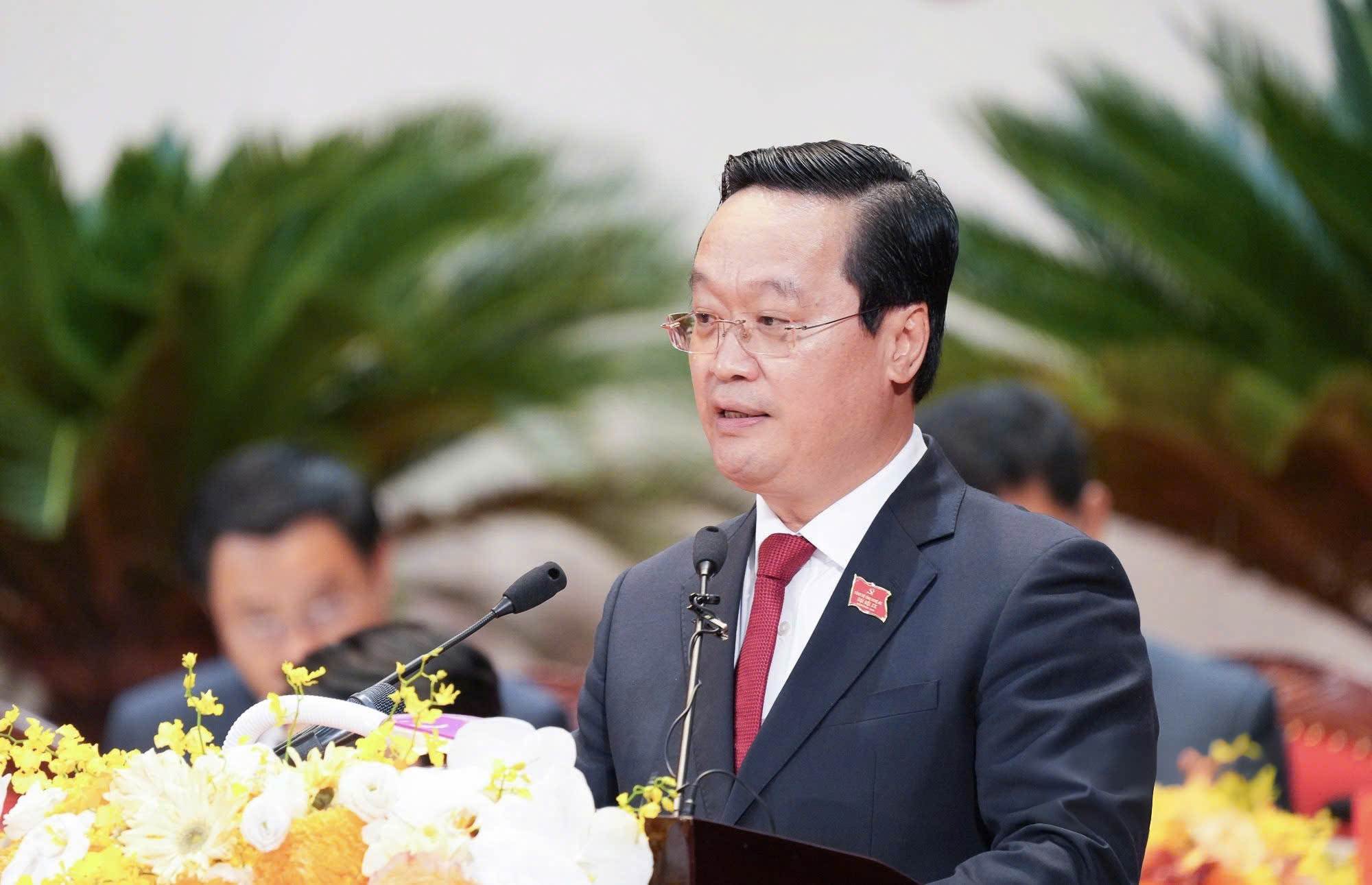 Nghe An Provincial Party Secretary Nguyen Duc Trung affirmed that the 20th Provincial Party Congress was a great success, directing the urgent overcoming of the consequences of storm No. 10. Photo: Thanh Cuong