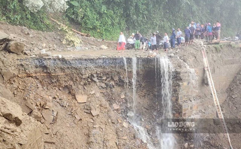 Lao Cai tourism stagnates, many roads collapse