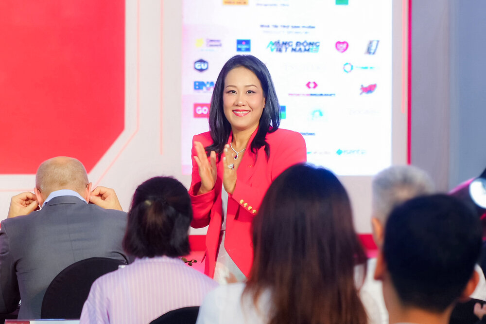 Ba Thai Minh Diem Tu- Giam doc khoi Tiep thi ngan hang Techcombank tai su kien. Ảnh: Techcombank