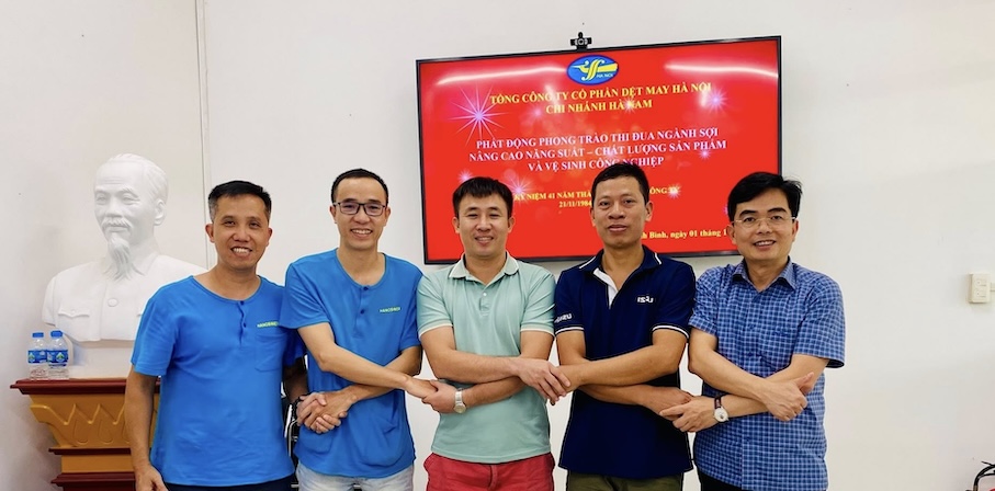 2025년 10월 1일부터 2025년 11월 30일까지 섬유 및 의류 산업 전반에 걸쳐 경쟁을 시작합니다. 사진: Thu Thuy