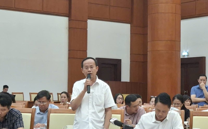 A representative of the Ministry of Finance said that this agency is proposing to apply a tax on gold bar transfer transactions at 0.1%/transaction. Photo: Luc Giang