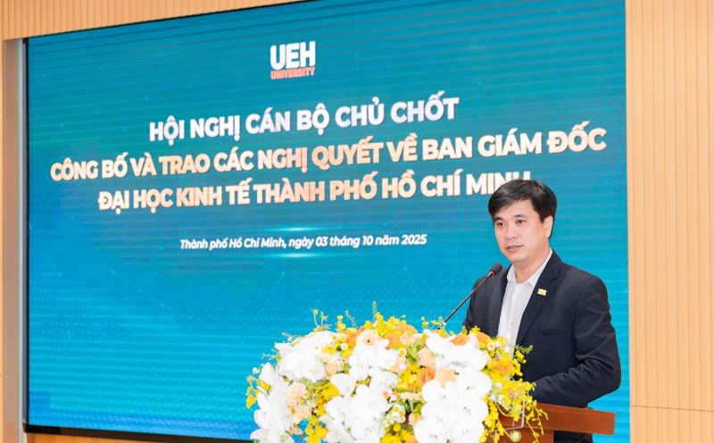 Associate Professor, Dr. Bui Quang Hung was assigned to be in charge of the management of Ho Chi Minh City University of Economics. Photo: School