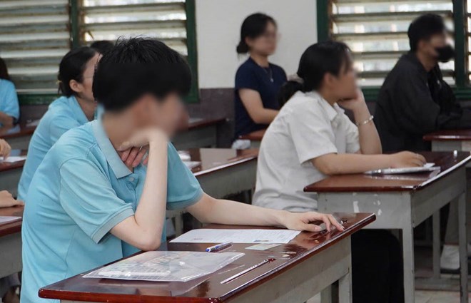 Bo GDDT bo hinh thuc ky luat dinh chi hoc, phat nang nhat la viet ban kiem diem. Anh: Nguyen Chan 