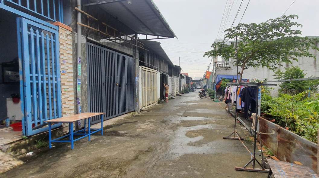 The area where nearly 50 houses were built on land belonging to others in Tan Khanh Ward, Ho Chi Minh City. Photo: Dinh Trong