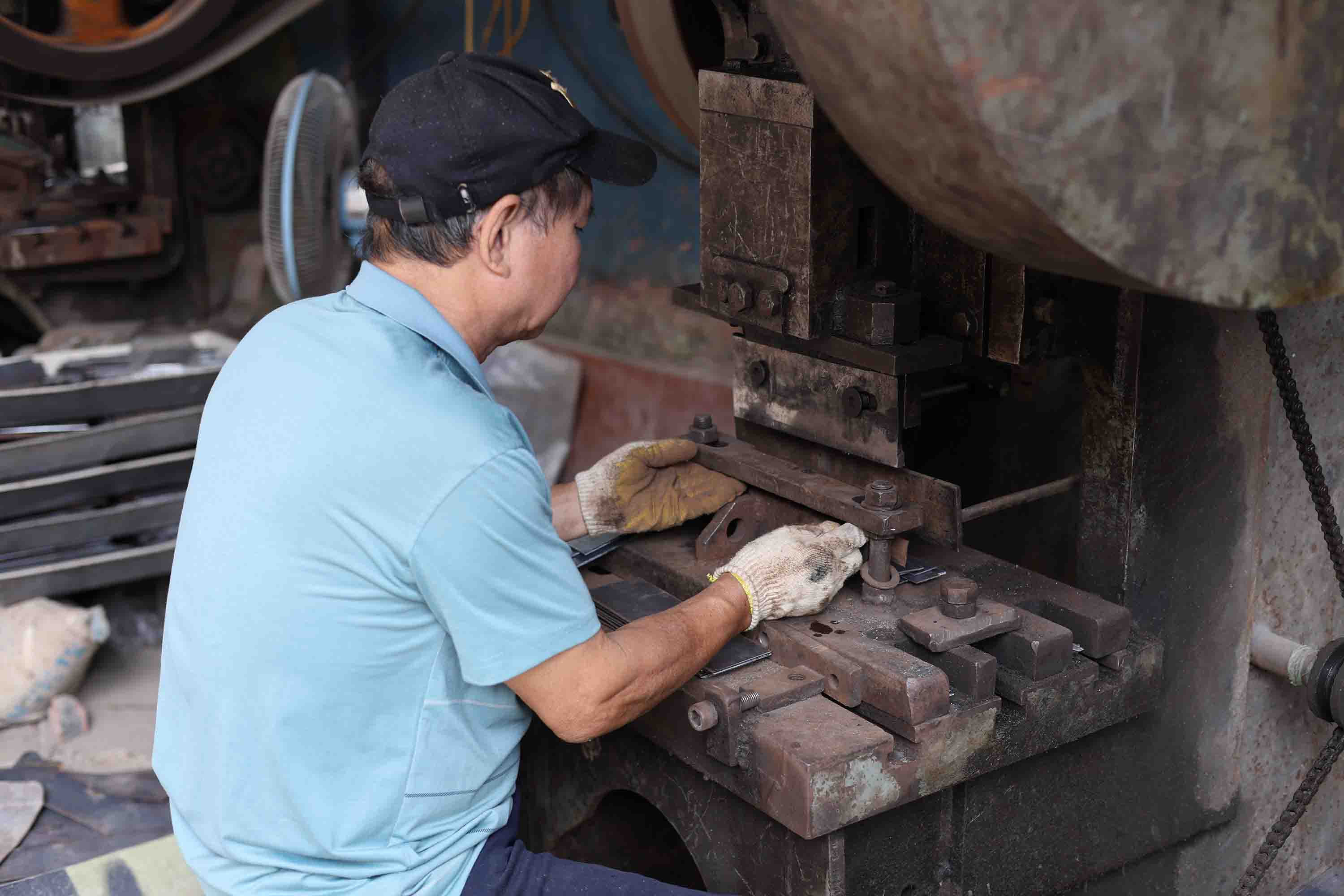 대장장이와 직업 조상의 불꽃을 지키는 여정