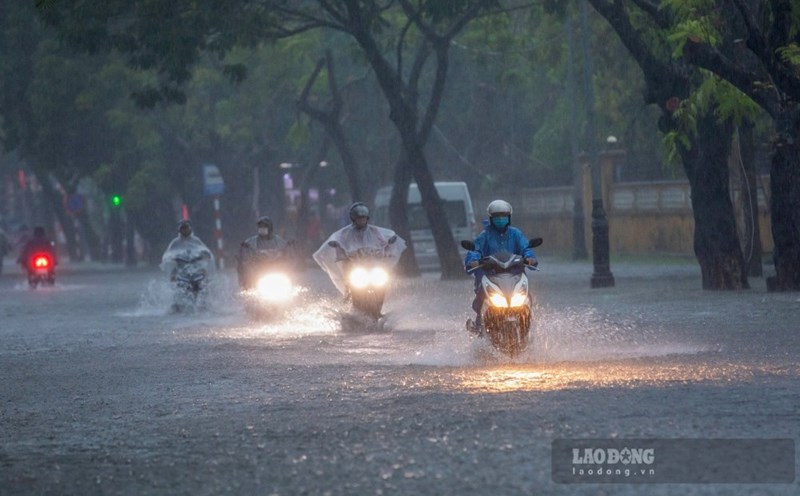 The Central region is forecast to continue to have heavy rain until November 4. Photo: Nguyen Luan