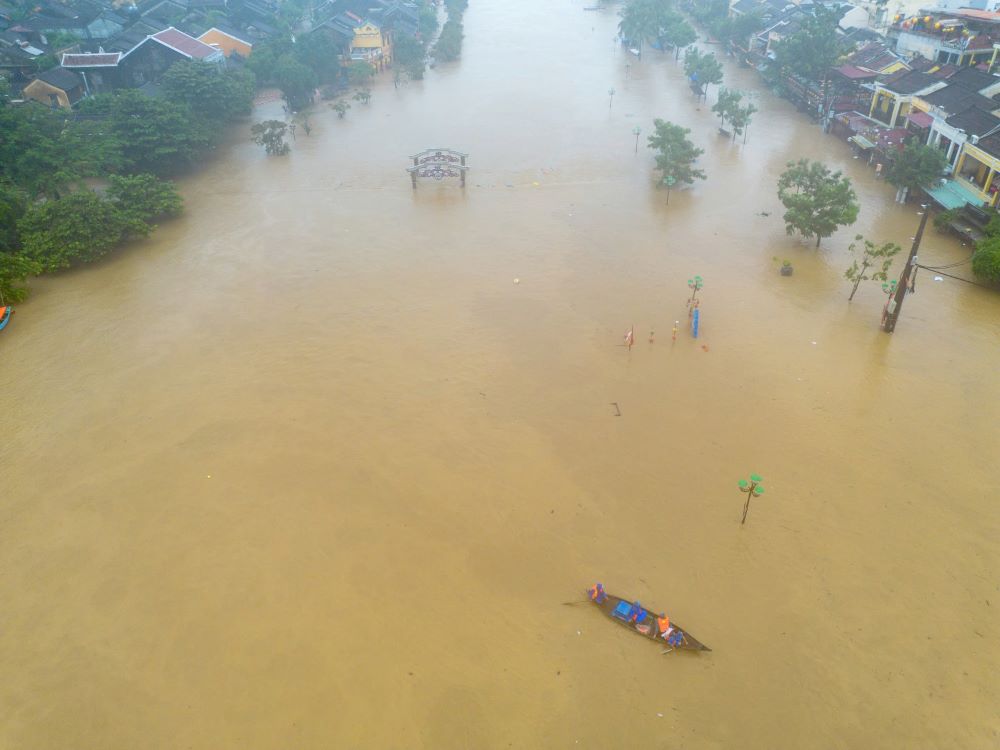 The cold air is strengthening, causing rain in the provinces from the North to the Central Central region. Photo: Viet Niem