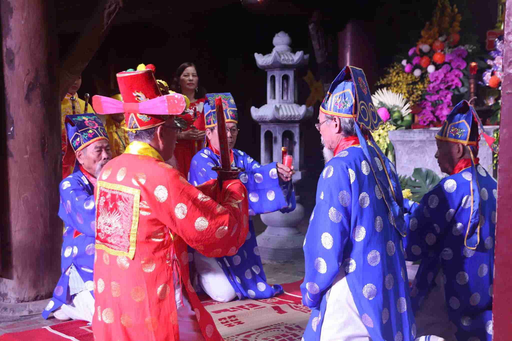 Cac cu cao nien thuc hien nghi le te truyen thong tai le hoi chua Keo mua Thu 2025. Anh: Ban TTTT To dinh chua Keo