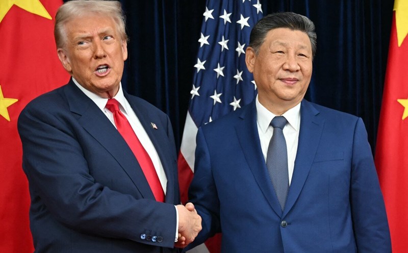 US President Donald Trump and Chinese President Xi Jinping in Busan, South Korea on the morning of October 30. Photo: AFP