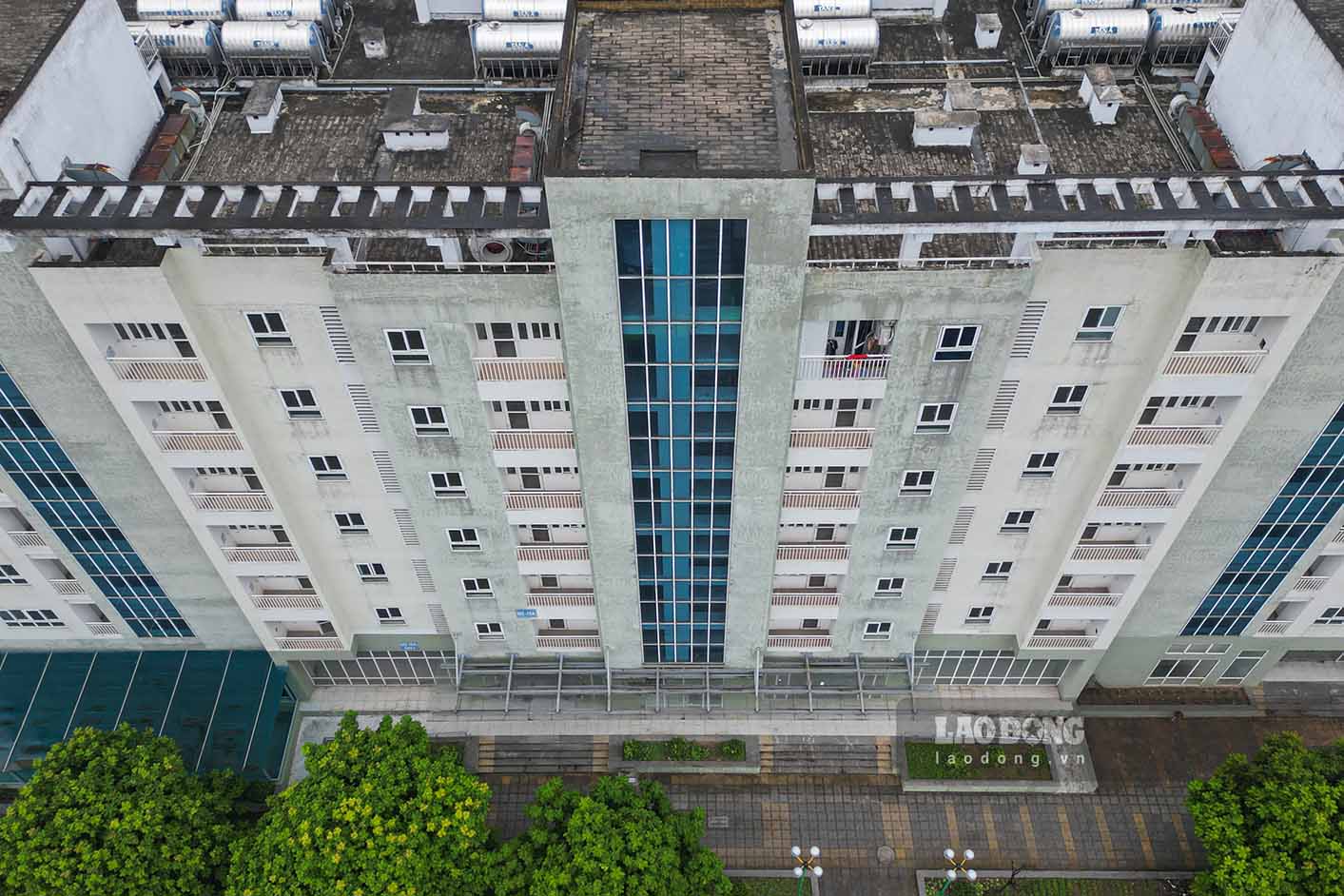 Khu nha da hoan thien ha tang ky thuat, nam gan trung tam, co day du tien ich sinh hoat, giup nguoi dan som on dinh cuoc song.