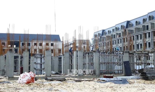 Dự khu nhà ở xã hội Bảo Ninh 1 đang trong quá trình xây dựng. Ảnh: Công Sáng