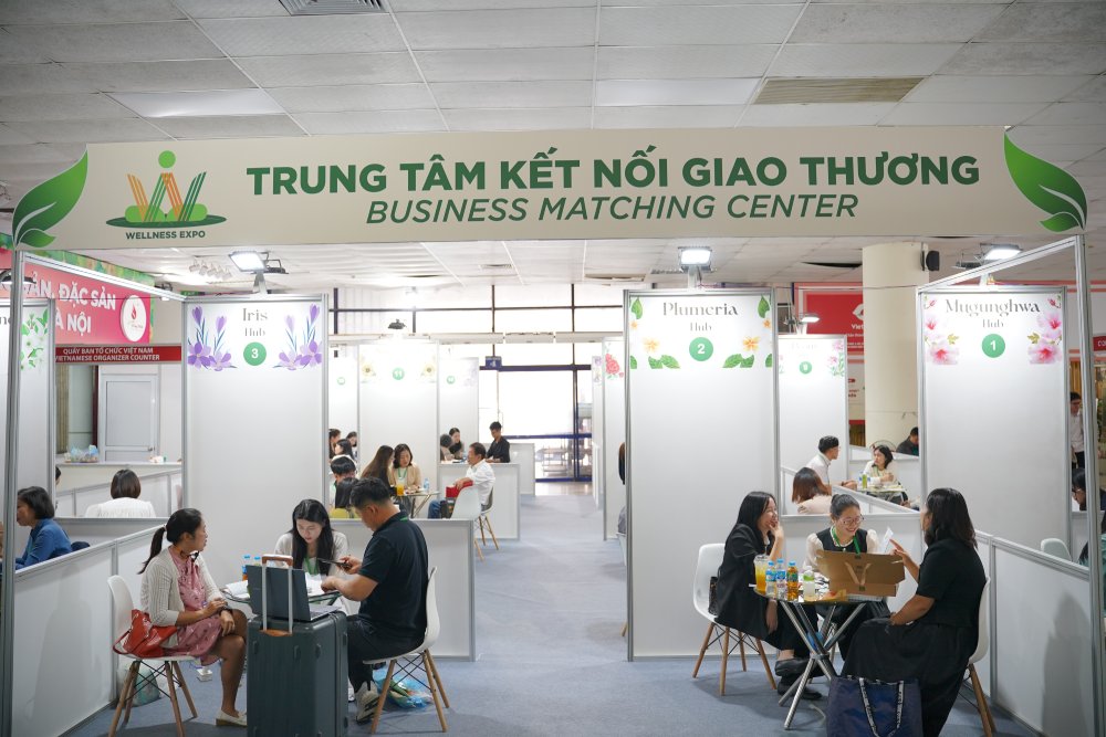 2025년 국제 건강 관리 및 라이프스타일 제품 전시회에서 다양한 활동. 사진: 아이반