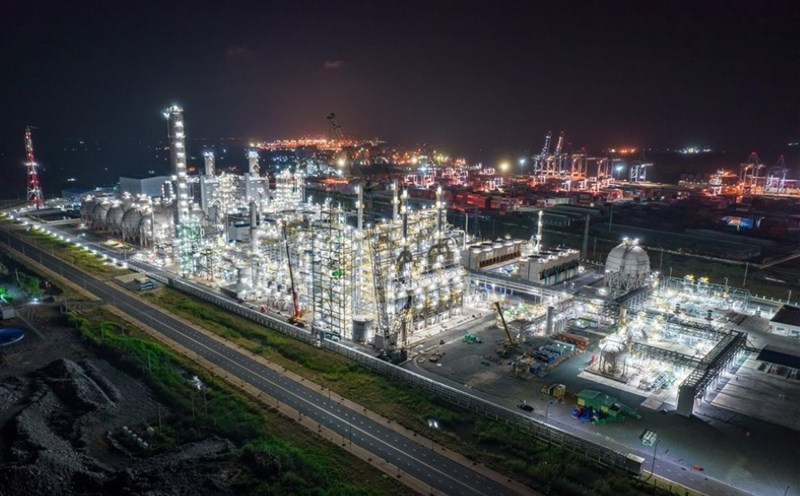 Vista panoramica de la fabrica de la empresa petrolera Hyosung Vina en Cai Mep - Thi Vai. Foto: Nam Le